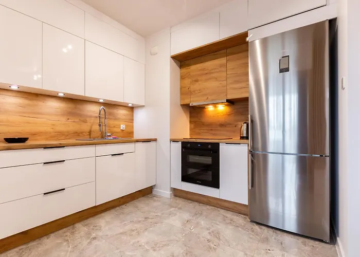 Arena Superior By Bookinghost גדנסק